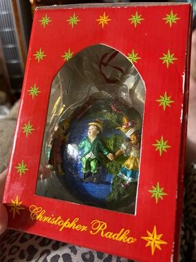 2000 Christopher Radko “ United for Peace”. Christmas ornament.